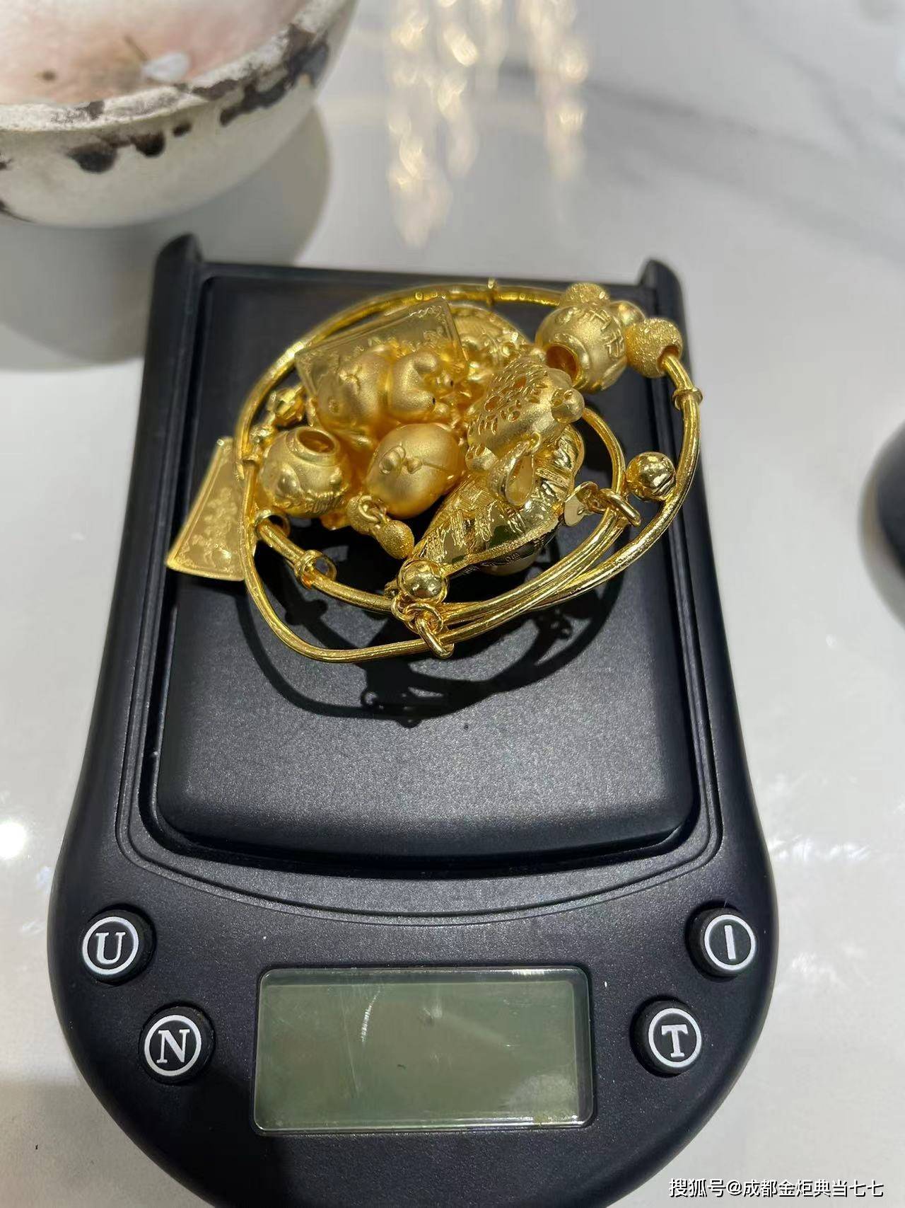 保山最新24小时上门回收金价方法分析(最方便真实的保山24小时上门回收黄金方法)